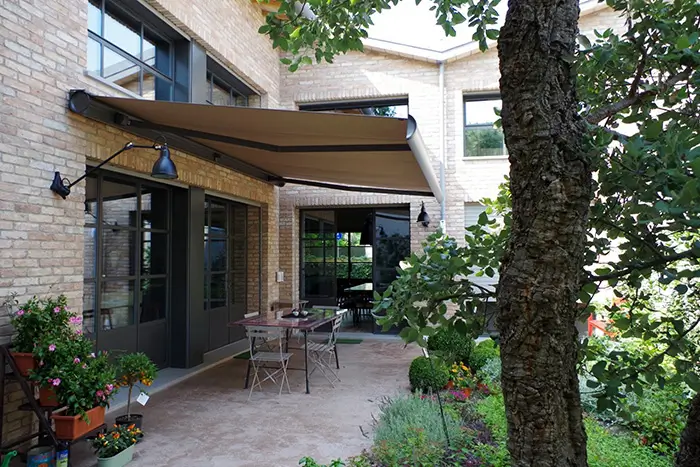 Corradi Feng round cassette retractable awning
