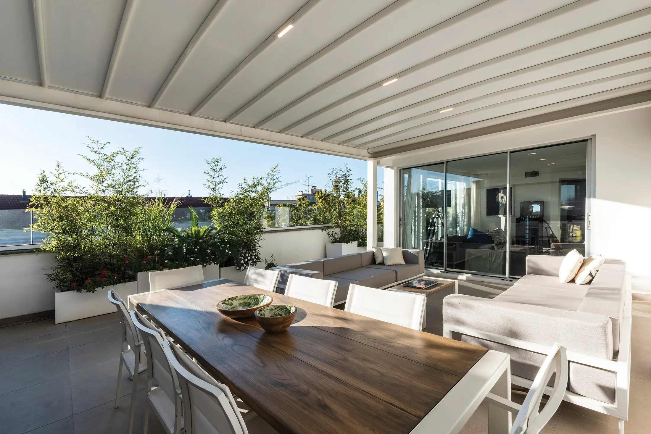 Corradi Maestro Pergotenda retractable pergola